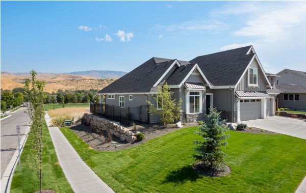 Bayview - 1.5 Story House Plans in Meridian ID