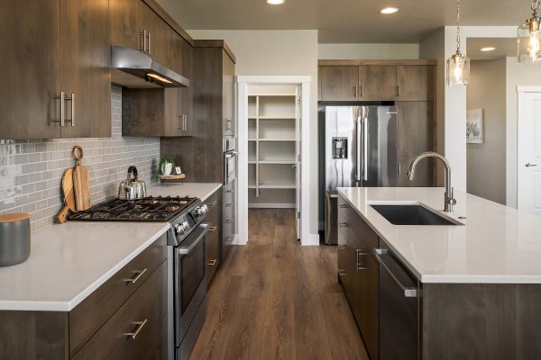 Lakeview Kitchen - 2 Story House Plans in Nampa ID