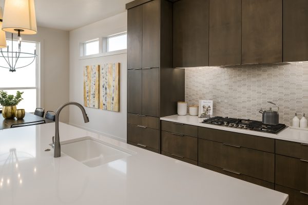 Oakmont Kitchen - 1.5 Story House Plans in Meridian ID