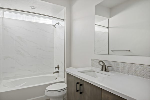 Southport Guest Bath