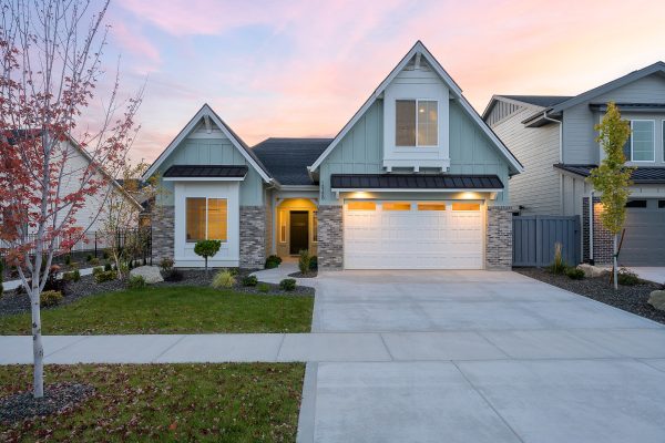 Ridgecrest - 1.5 Story House Plans in Nampa ID