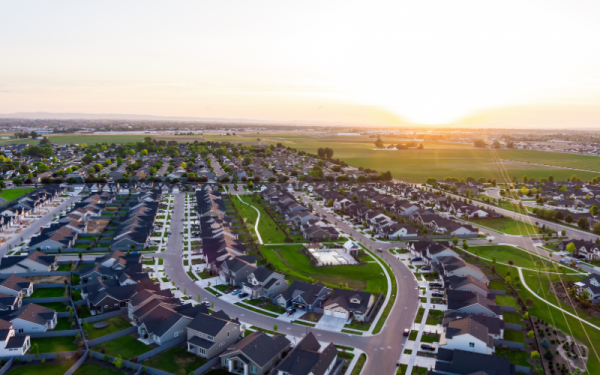 A Smarter Way to Live: The Advantages of Master-Planned Communities