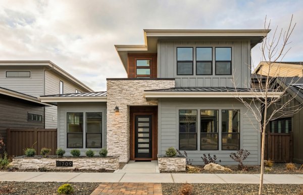 11709 N Rabbitbrush Way